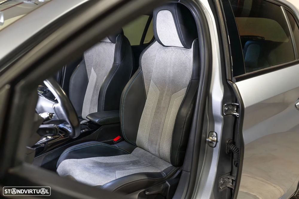 Peugeot e-208 GT Pack - 31