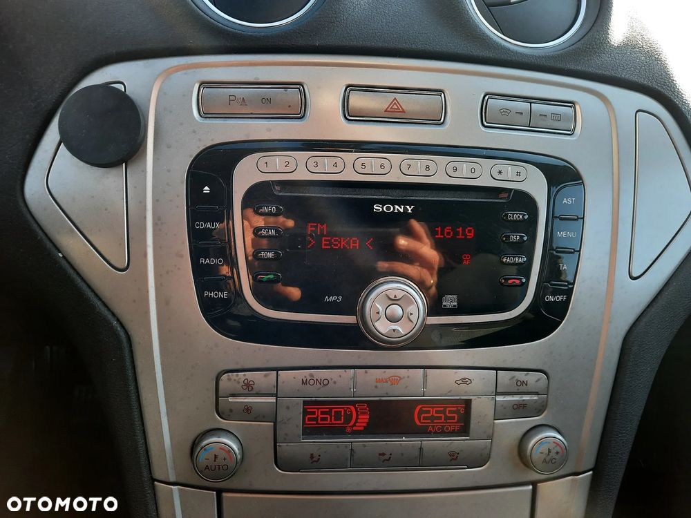 Ford Mondeo 2.0 Champions Edition - 18
