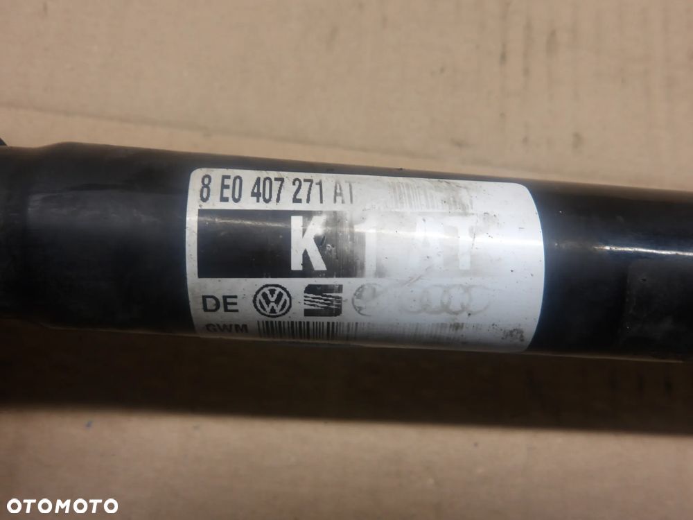 SEAT EXEO KOMBI 08-13 2.0TDI PÓŁOŚ PRAWA LEWA PRZÓD 8E0407272AT 8E0407271AT - 13