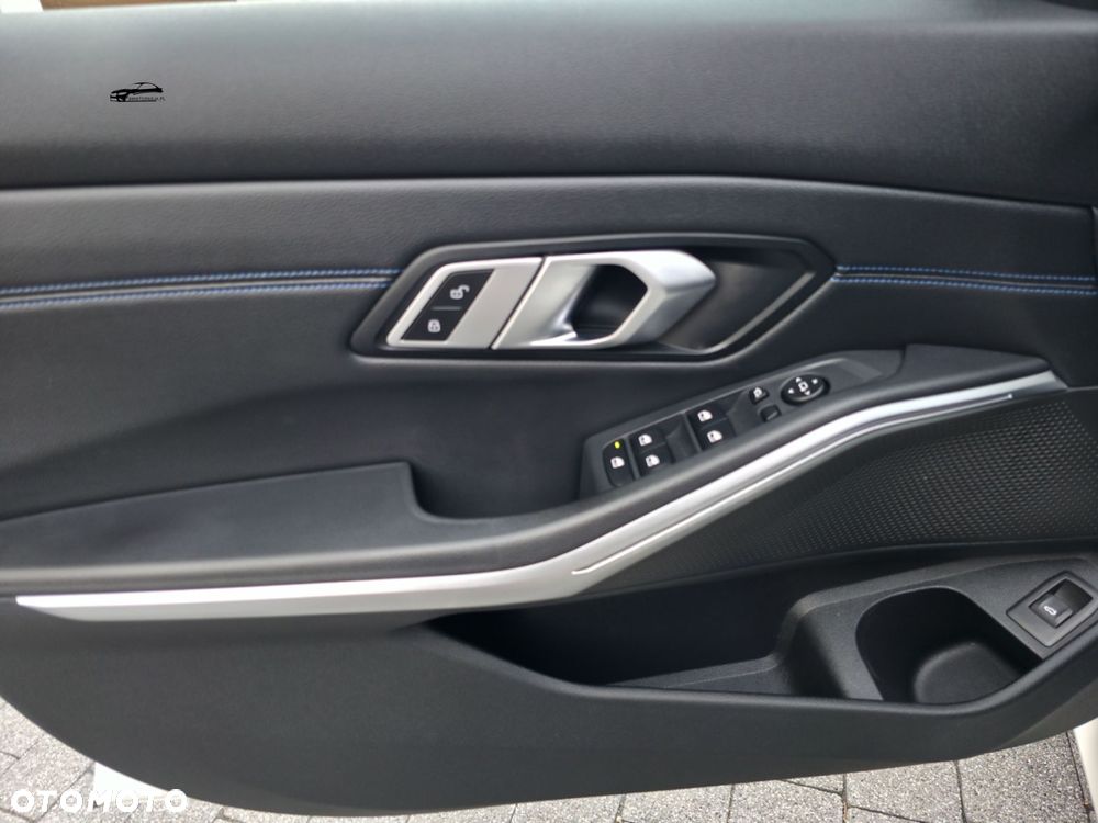 BMW Seria 3 - 40