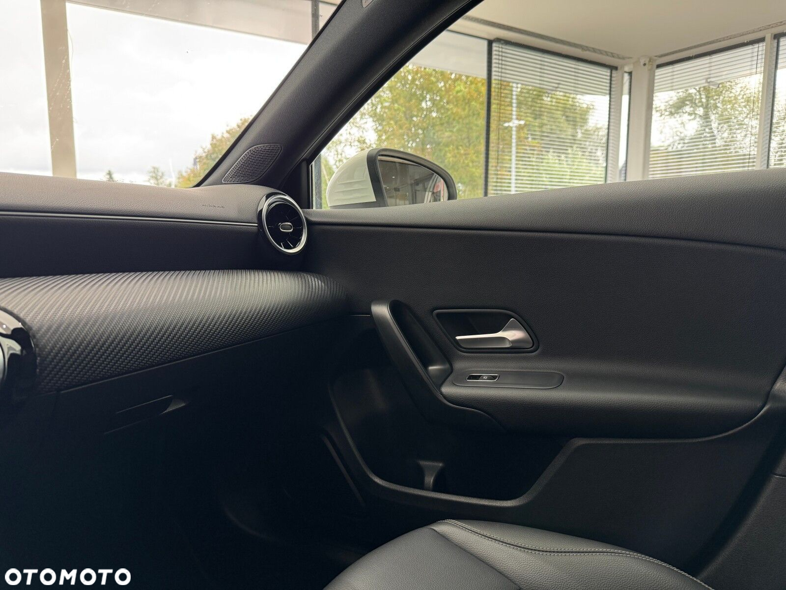 Mercedes-Benz Klasa A 200 Style 7G-DCT - 25