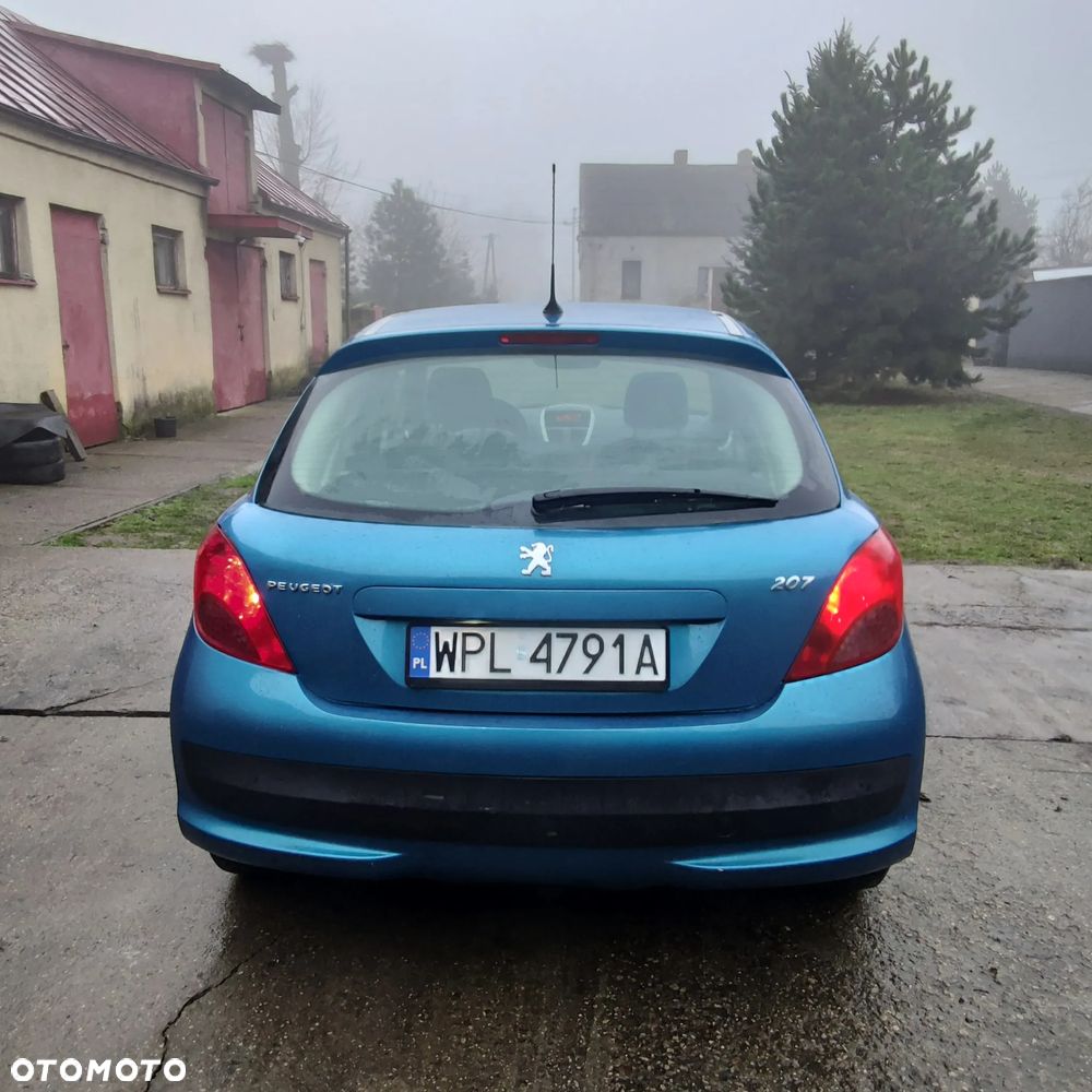 Peugeot 207 - 4