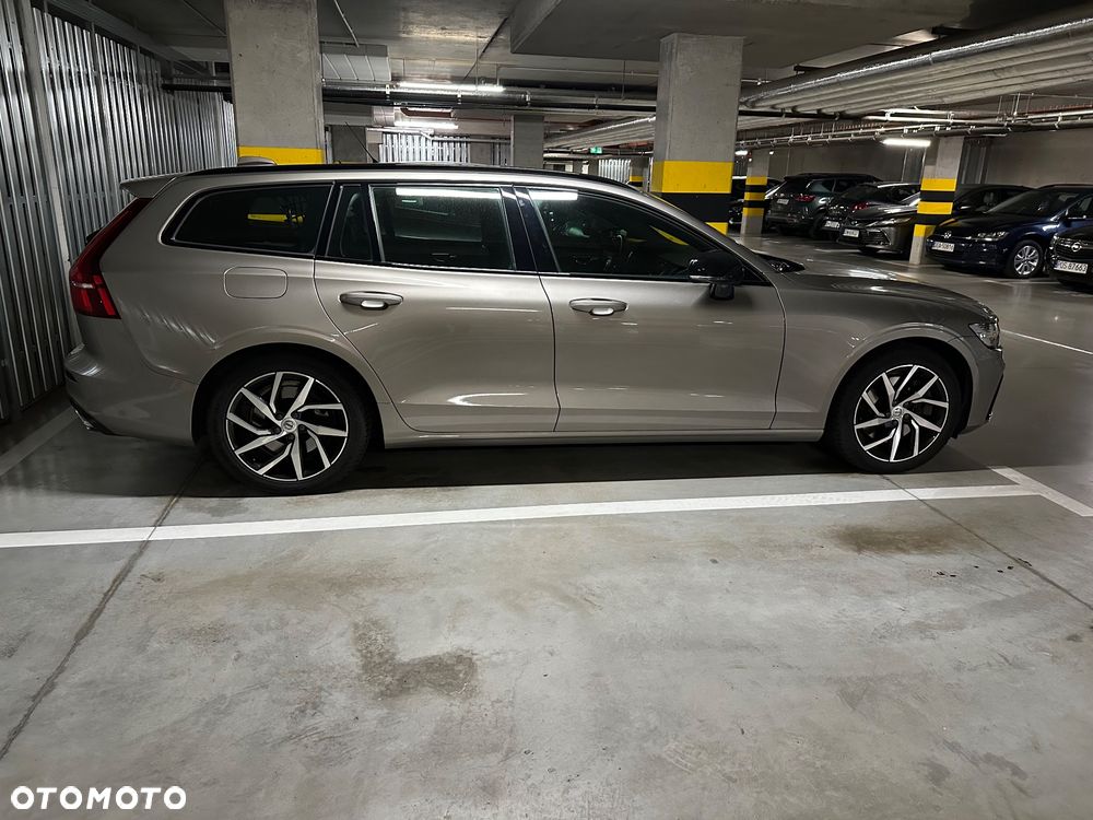 Volvo V60 T8 AWD Plug-In Hybrid Inscription - 28