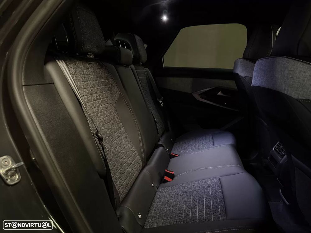 Peugeot 3008 1.2 Hybrid Allure Pack e-DCS6 - 26