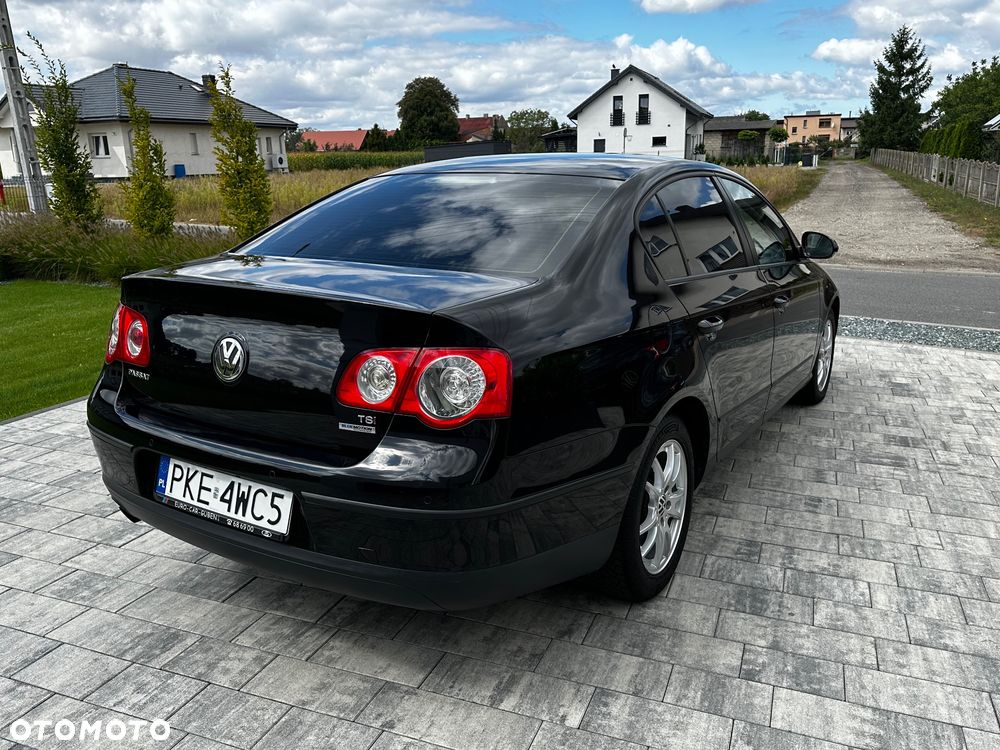 Volkswagen Passat - 3
