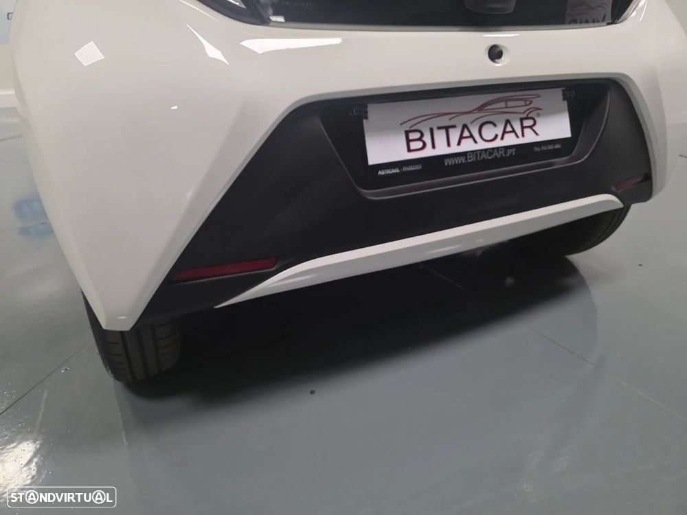 Toyota Aygo 1.0 X-Play Plus MM - 13