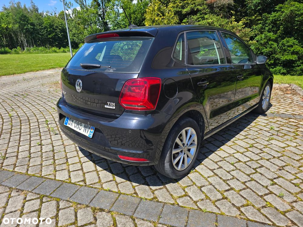 Volkswagen Polo 1.4 TDI Blue Motion Technology Lounge - 9