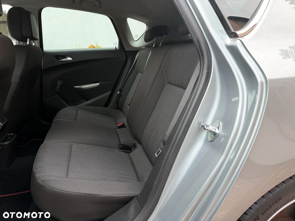 Opel Astra 1.4 Innovation - 20