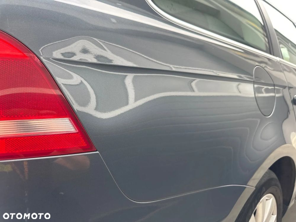 Volkswagen Passat 2.0 TDI Comfortline - 15