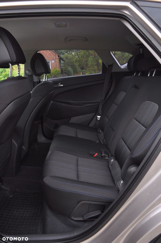 Hyundai Tucson 1.6 GDI BlueDrive GO 2WD - 17
