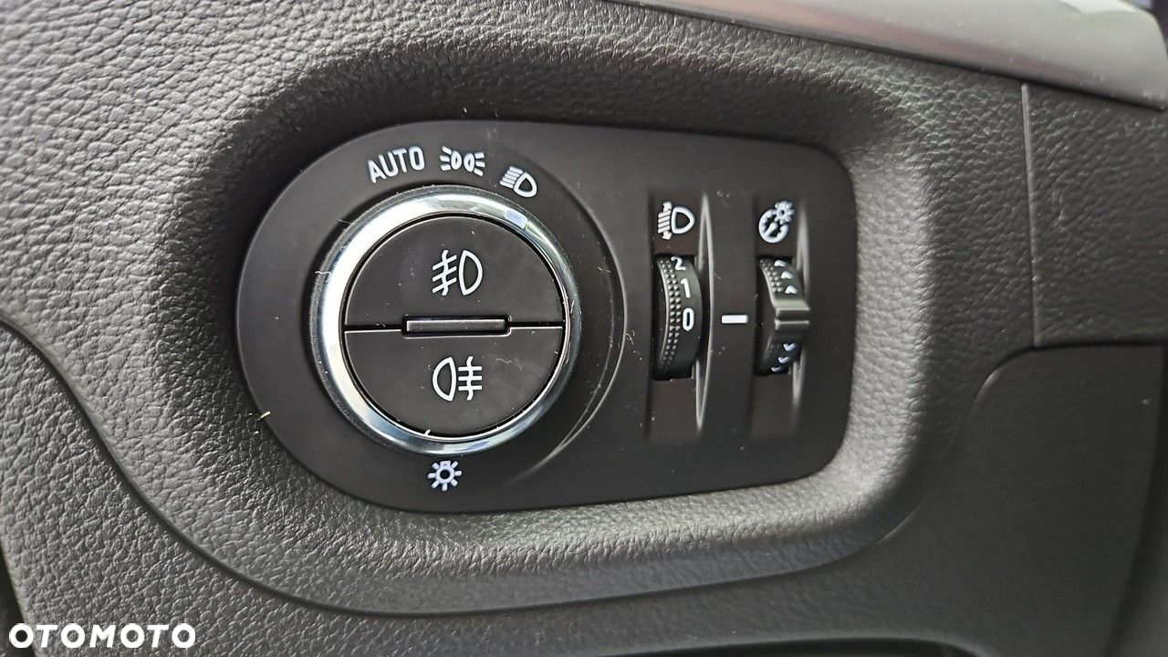 Opel Astra - 17