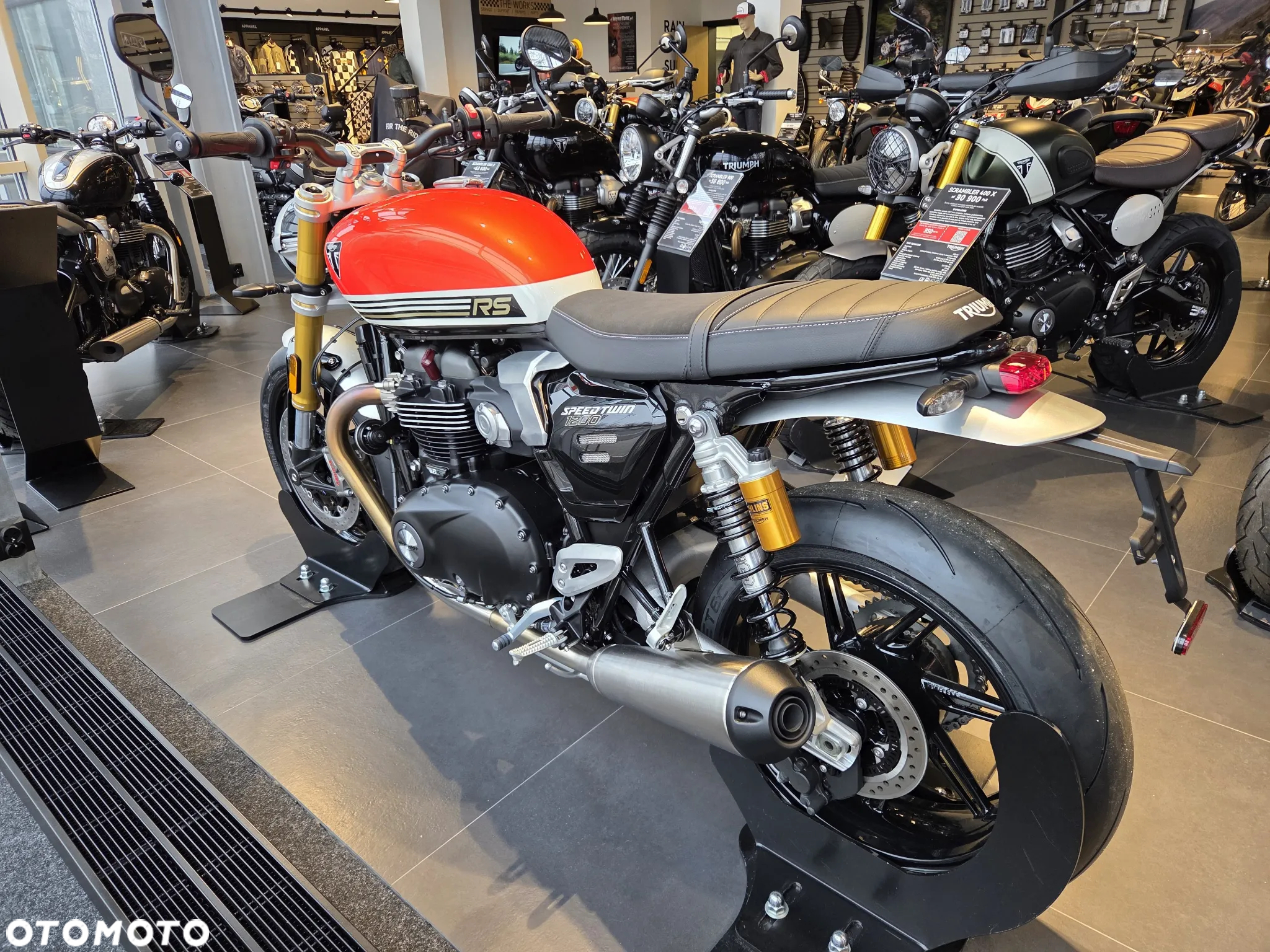 Triumph Speed Twin - 12