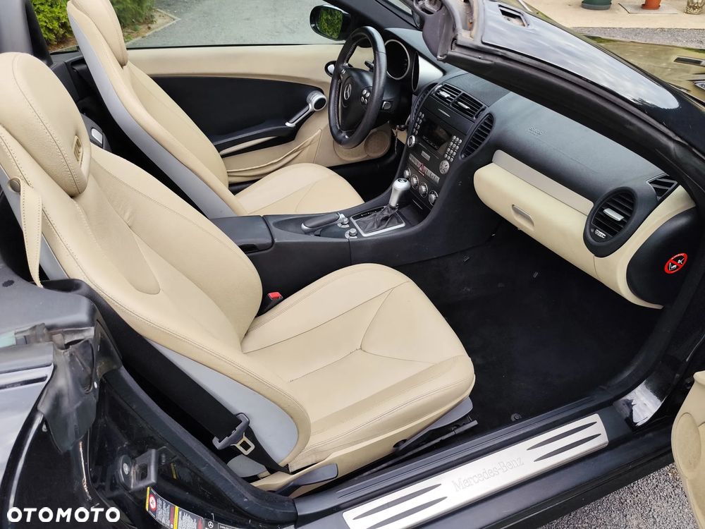 Mercedes-Benz SLK 350 7G-TRONIC - 13