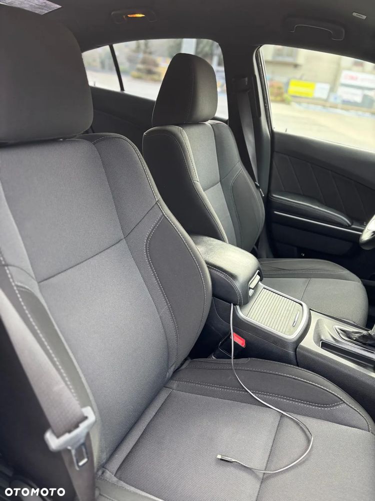 Dodge Charger 3.6 SXT AWD - 14