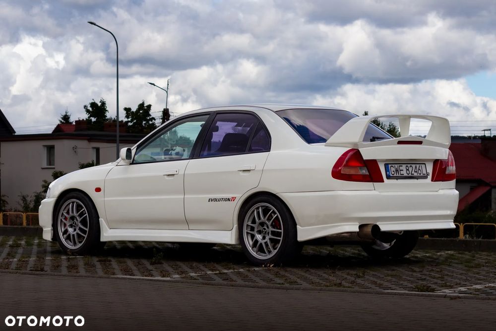 Mitsubishi Lancer Evolution - 5