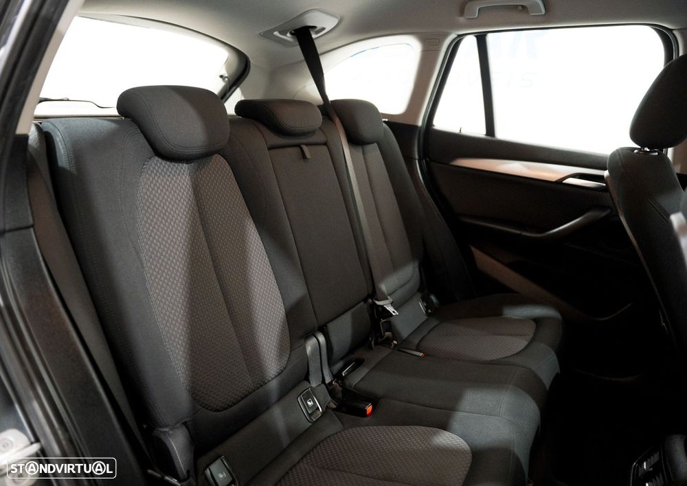 BMW X1 16 d sDrive Advantage - 13