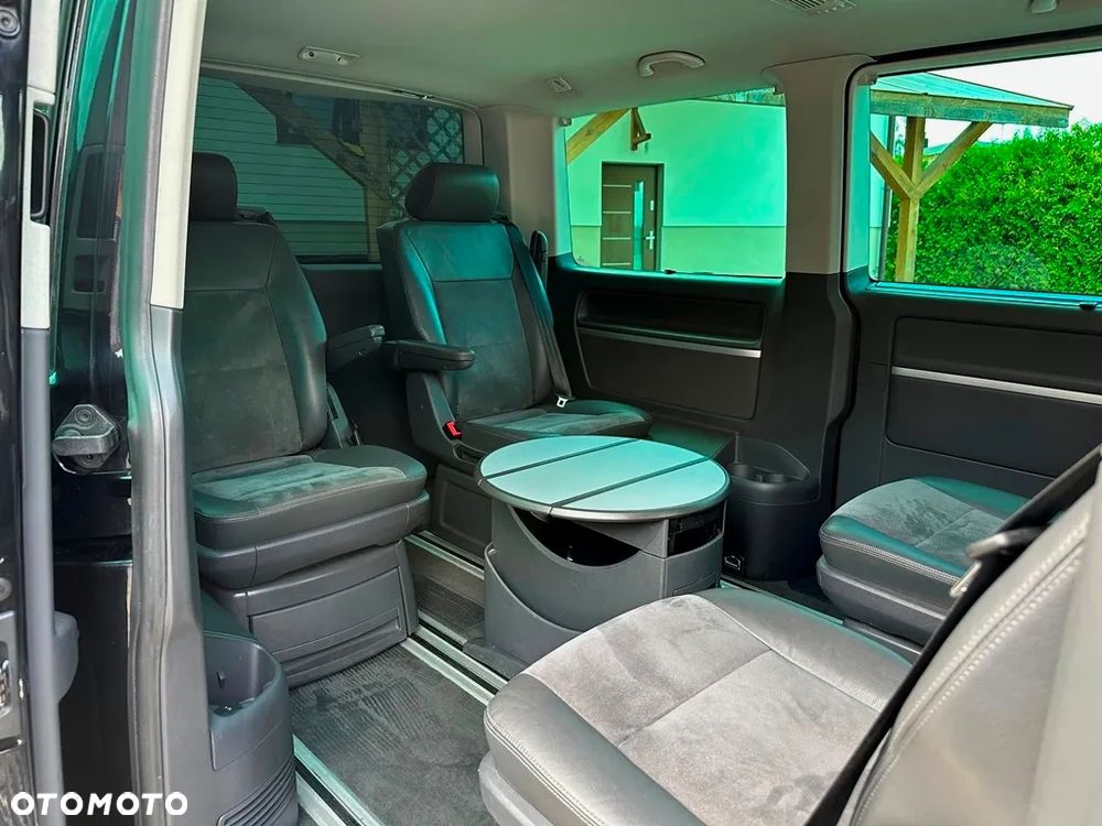 Volkswagen Multivan - 29