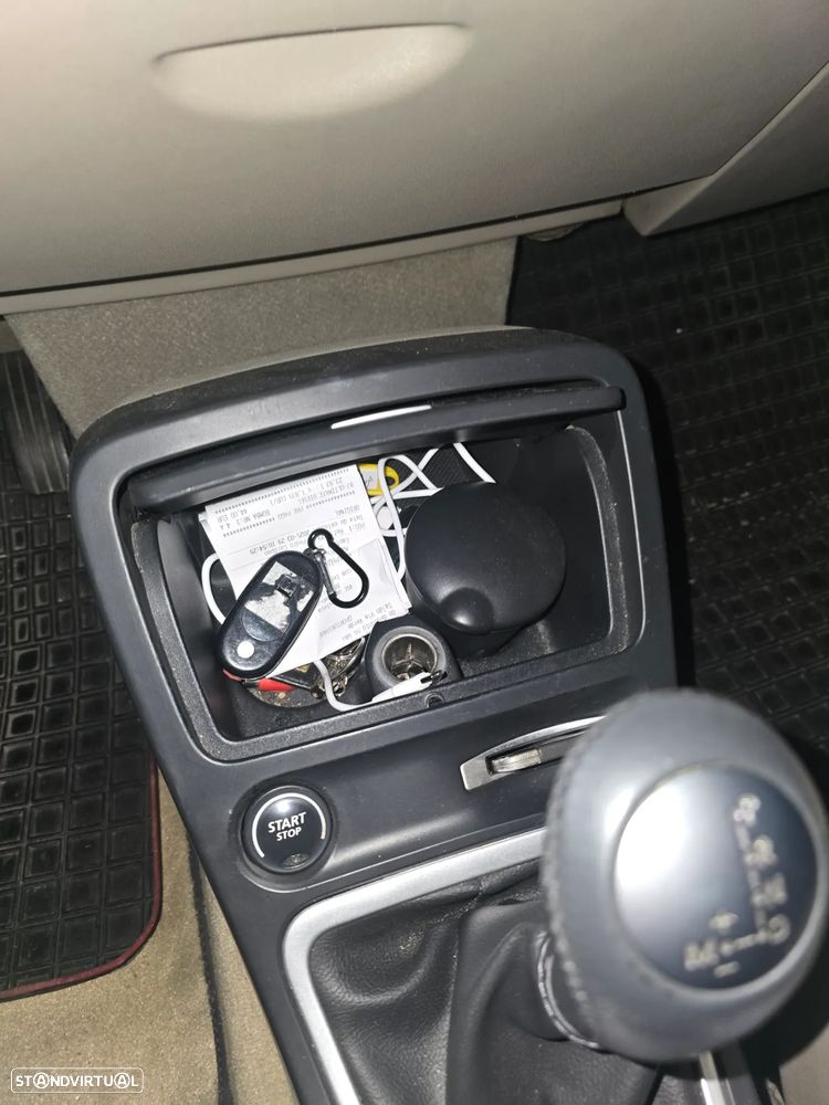 Renault Espace 2.0 dCi Initiale 7L Aut. - 36