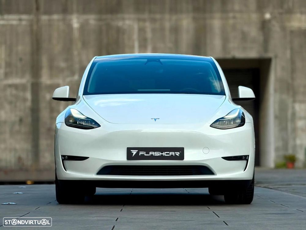 Tesla Model Y Long Range Dual Motor AWD - 17