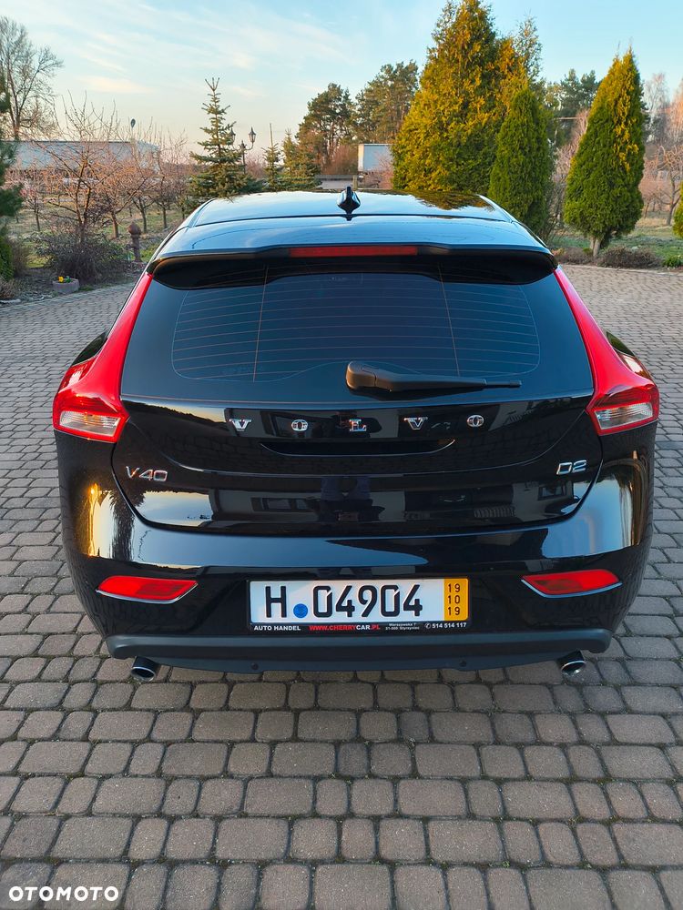 Volvo V40 D2 Momentum - 4