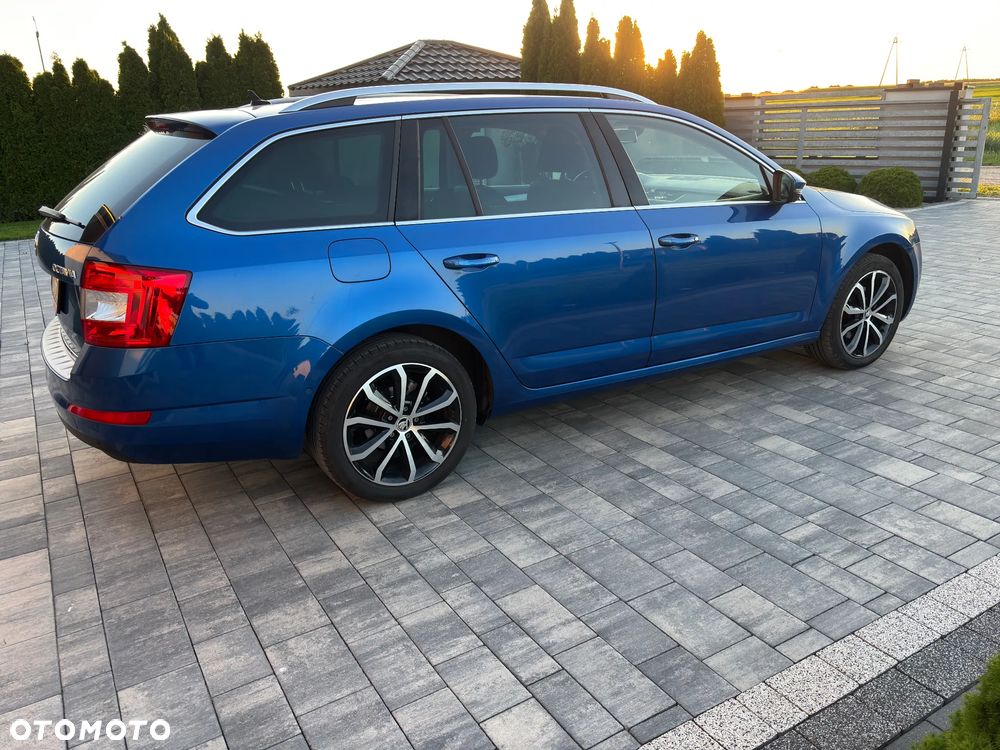 Skoda Octavia 2.0 TDI Elegance DSG - 9