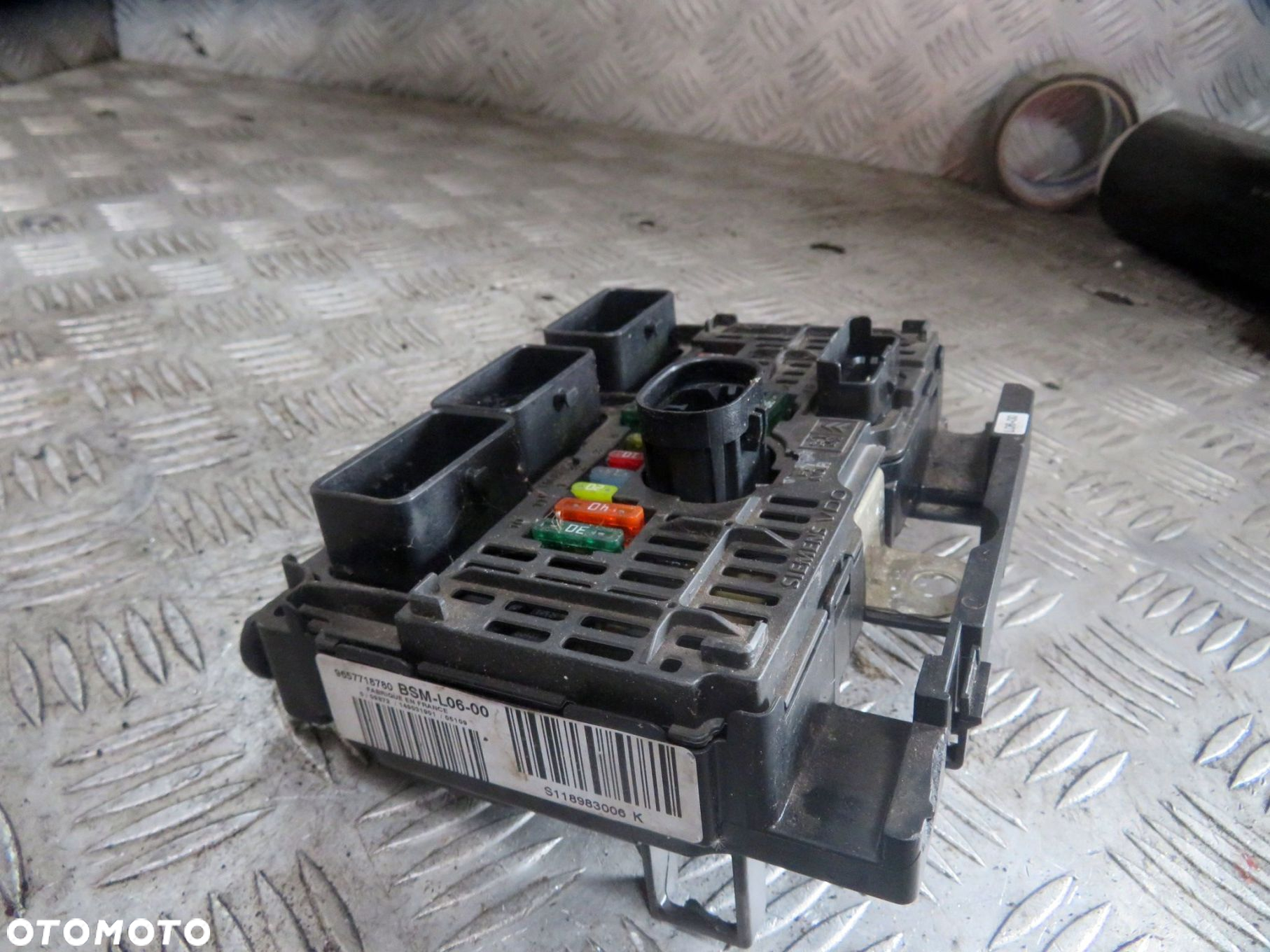 SKRZYNKA BEZPIECZNIKÓW C4 I 2.0 HDI 9657718780 BSM L06 S118983006K CITROEN 2004-2008 - 5