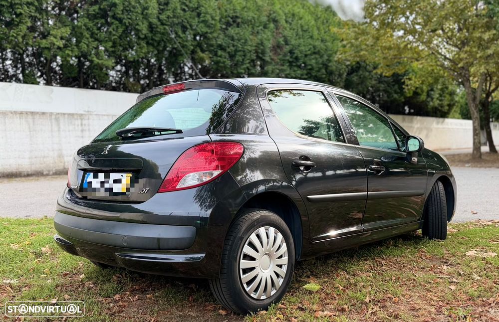Peugeot 207 - 3