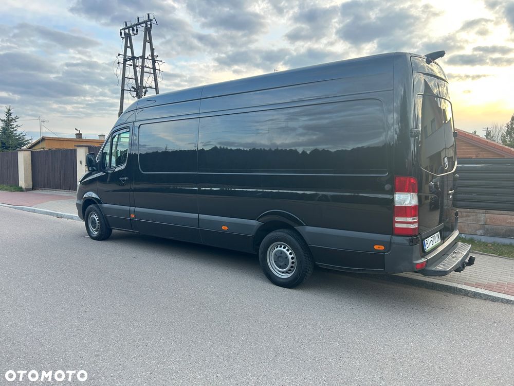 Mercedes-Benz Sprinter - 4