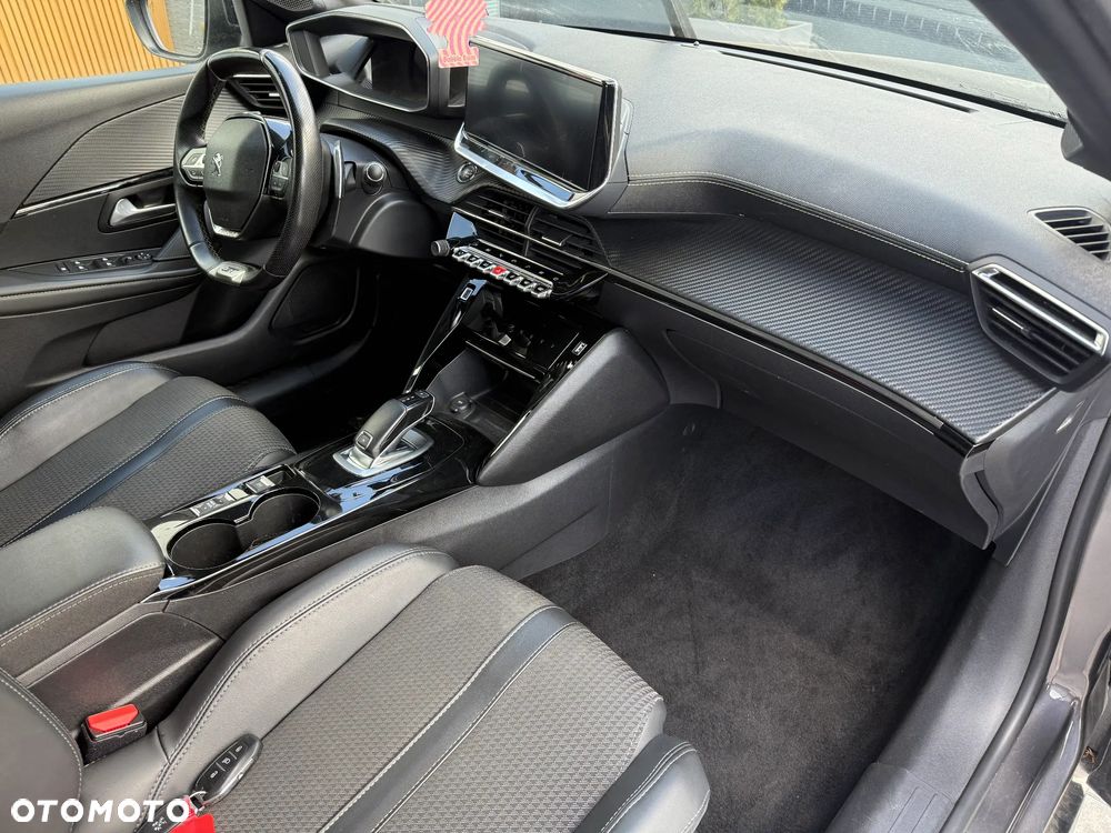 Peugeot 208 PureTech 100 EAT8 GT Pack - 16