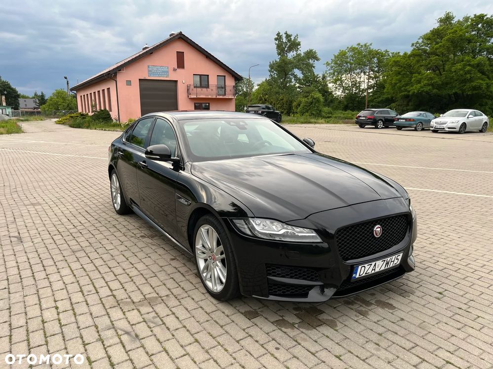 Jaguar XF 20d AWD R-Sport - 6