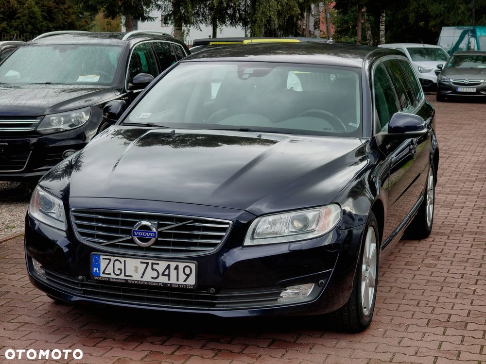 Volvo V70 2015 photo 2