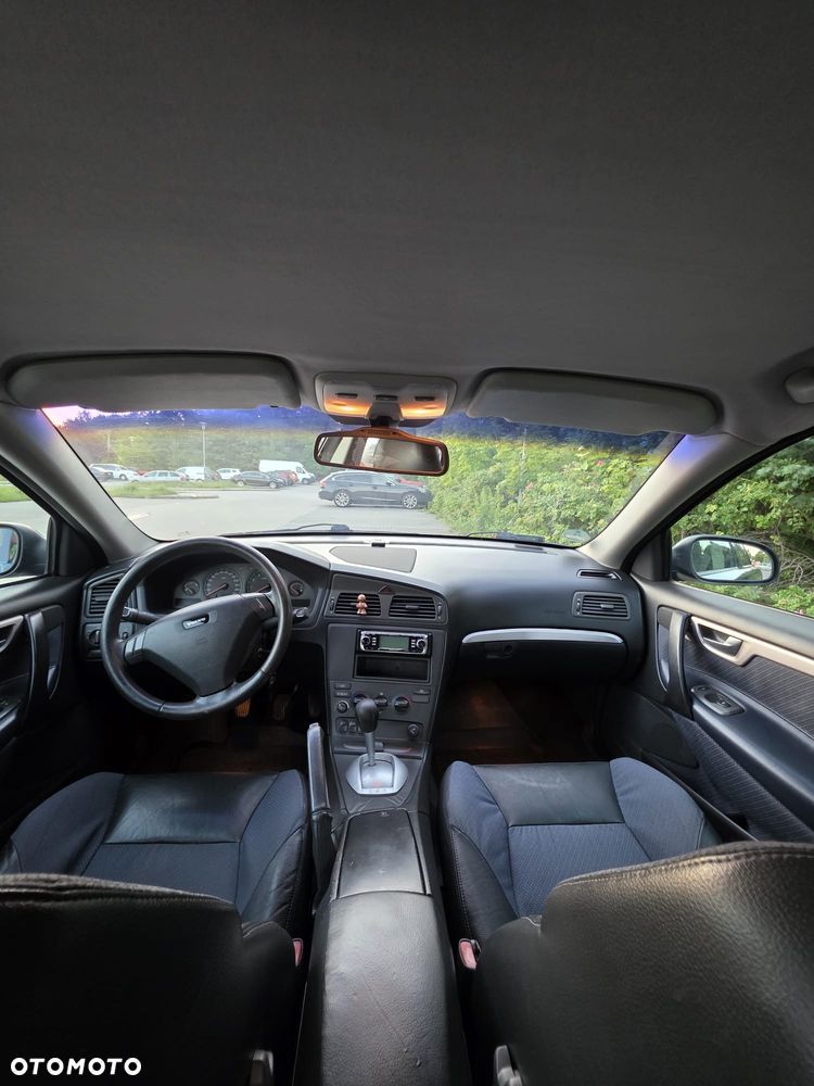 Volvo S60 2.4 - 19