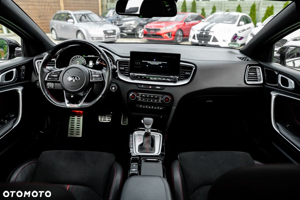 Kia ProCeed 1.6 T-GDI DCT7 OPF GT - 29