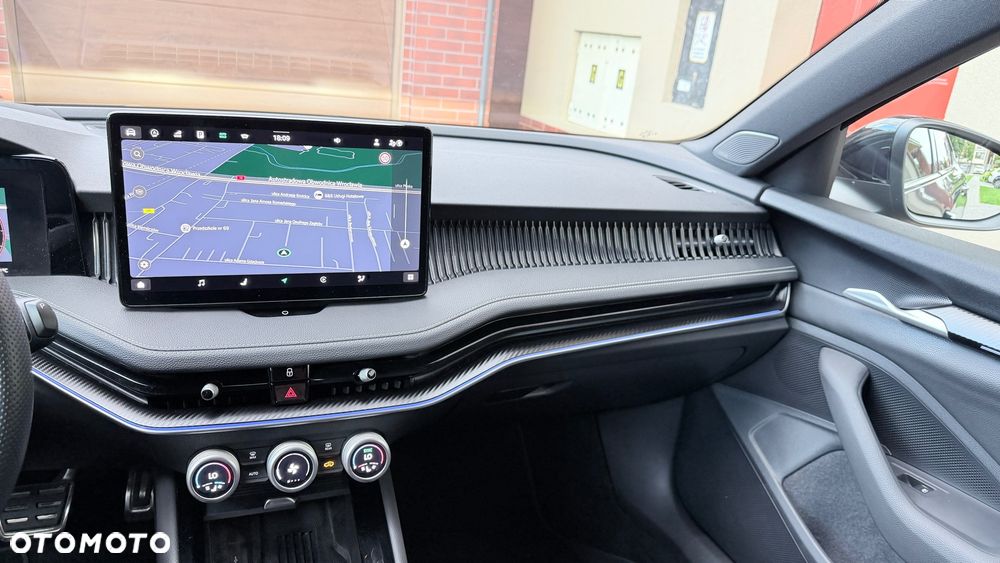 Skoda Superb 2.0 TSI 4x4 Sportline DSG - 5