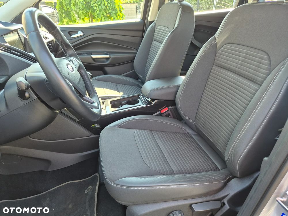 Ford Kuga 2.0 TDCi 4x2 Titanium - 25