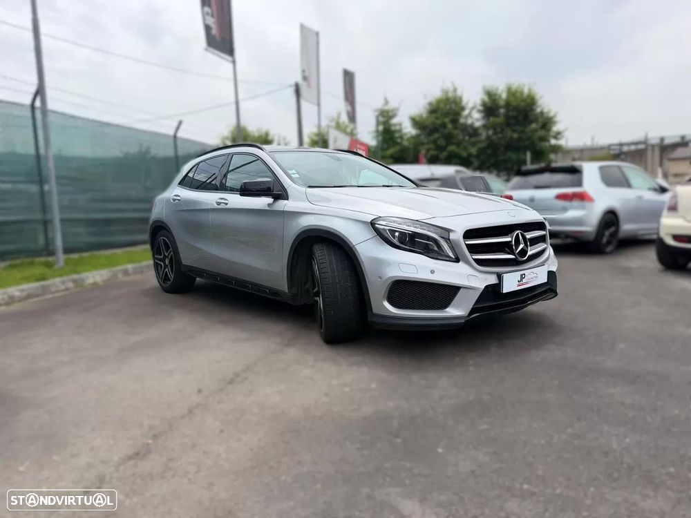 Mercedes-Benz GLA 180 AMG Line - 3