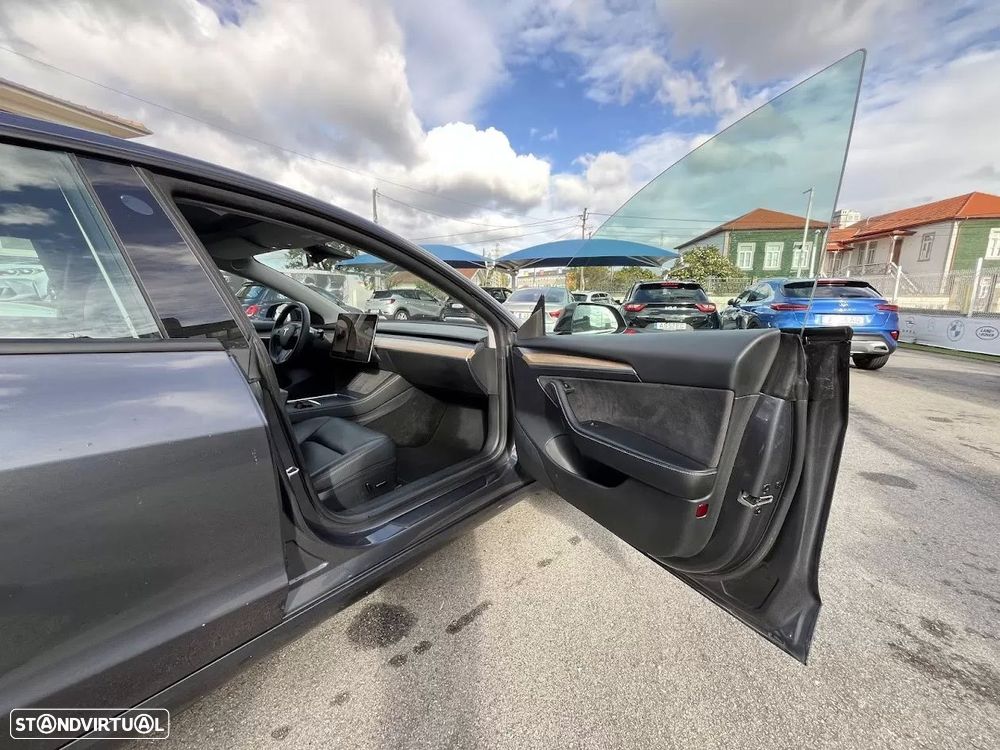 Tesla Model 3 Long Range Tração Traseira - 20