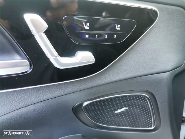 Mercedes-Benz C 300 e T 9G-TRONIC Avantgarde - 17