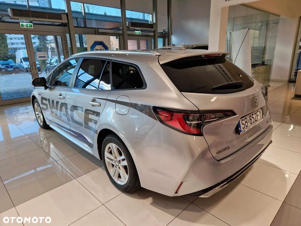 Suzuki Swace 1.8 Hybrid Premium Plus CVT - 3