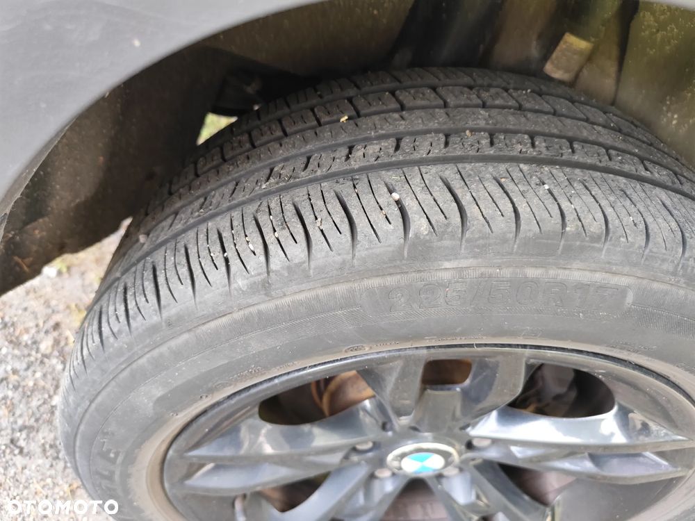 BMW X1 xDrive18d - 11