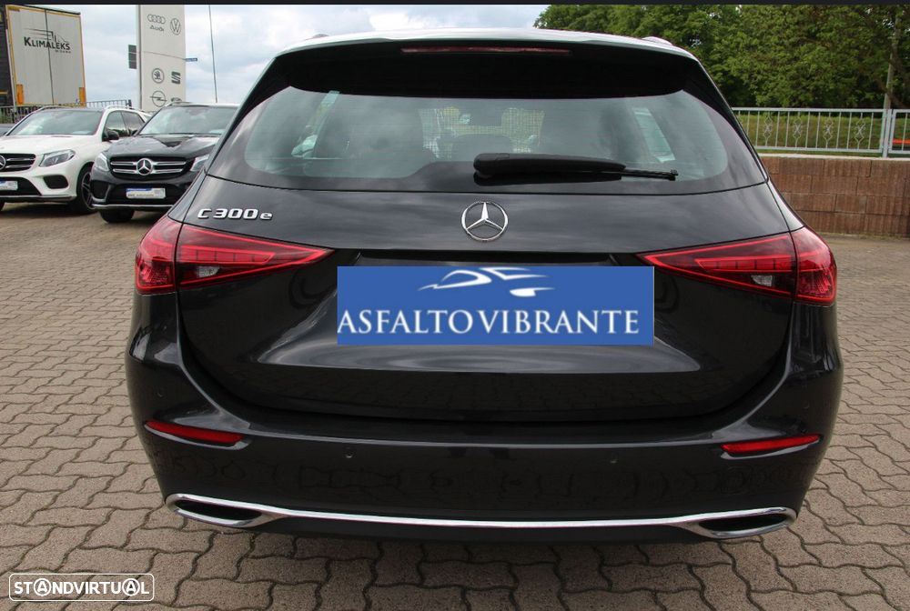 Mercedes-Benz C 300 e T 9G-TRONIC Avantgarde - 6