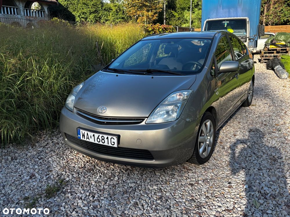 Toyota Prius 1.5 VVT-i Sol - 8