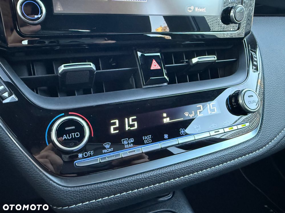 Toyota Corolla - 30