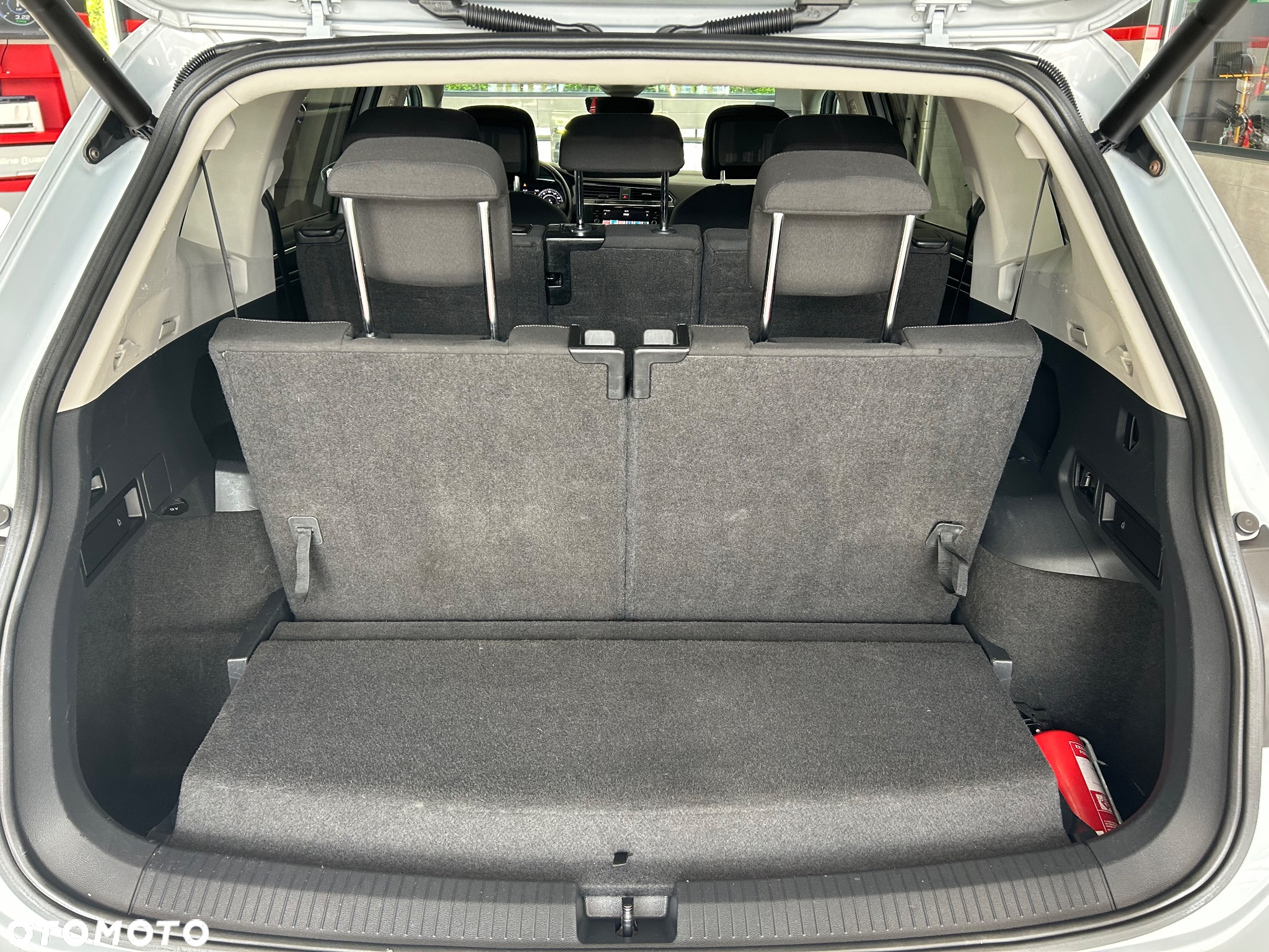 Volkswagen Tiguan 2.0 TDI 4Mot R-Line Plus DSG - 29