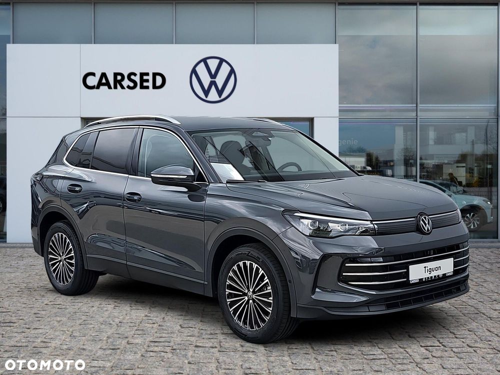 Volkswagen Tiguan - 11