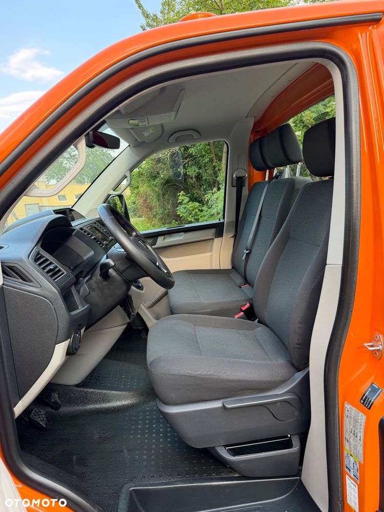Volkswagen Transporter - 15