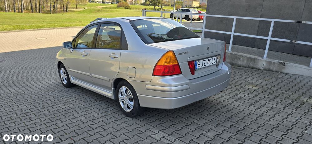 Suzuki Liana - 4