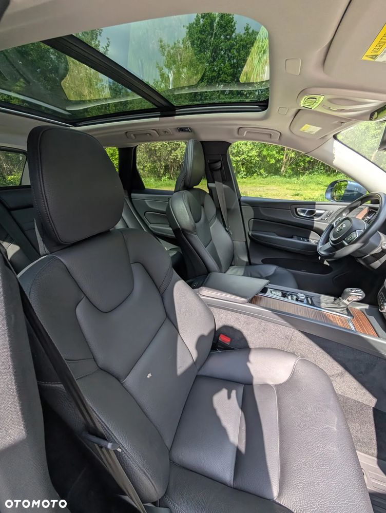 Volvo XC 60 - 22