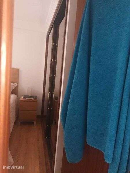 Vende-se moradia T1+1 Campo de Ourique - Grande imagem: 5/8