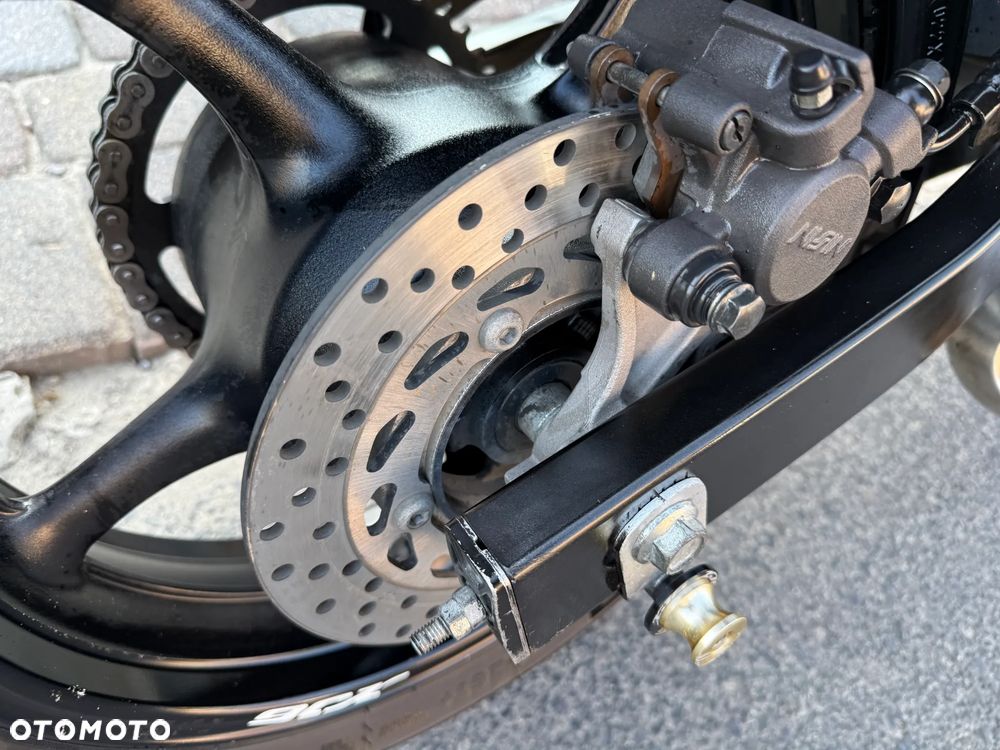 Yamaha XJ - 25